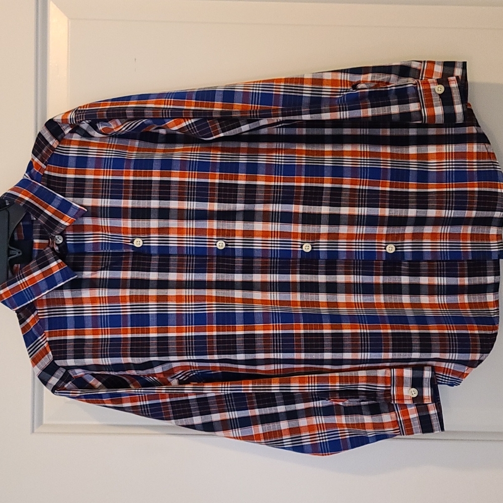 Long-sleeved Izod boys button down shirt